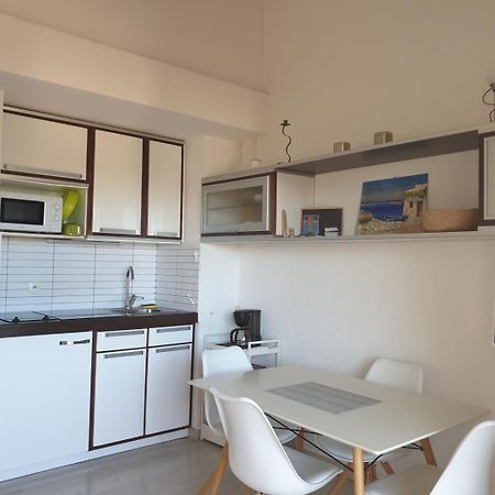 Appartement Climatise A 800M De La Plage Fréjus Dış mekan fotoğraf