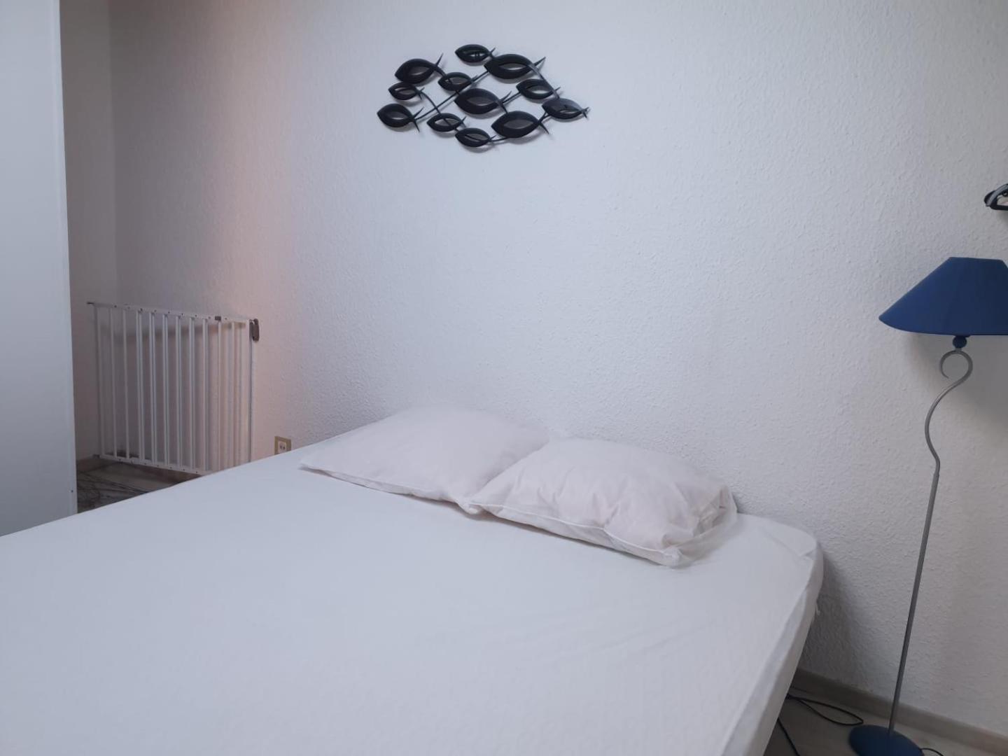 Appartement Climatise A 800M De La Plage Fréjus Dış mekan fotoğraf