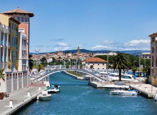 Appartement Climatise A 800M De La Plage Fréjus Dış mekan fotoğraf