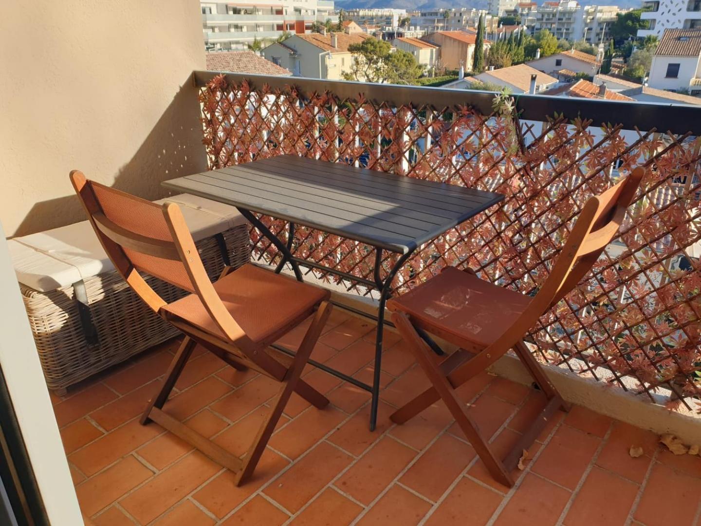 Appartement Climatise A 800M De La Plage Fréjus Dış mekan fotoğraf
