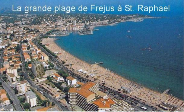 Appartement Climatise A 800M De La Plage Fréjus Dış mekan fotoğraf